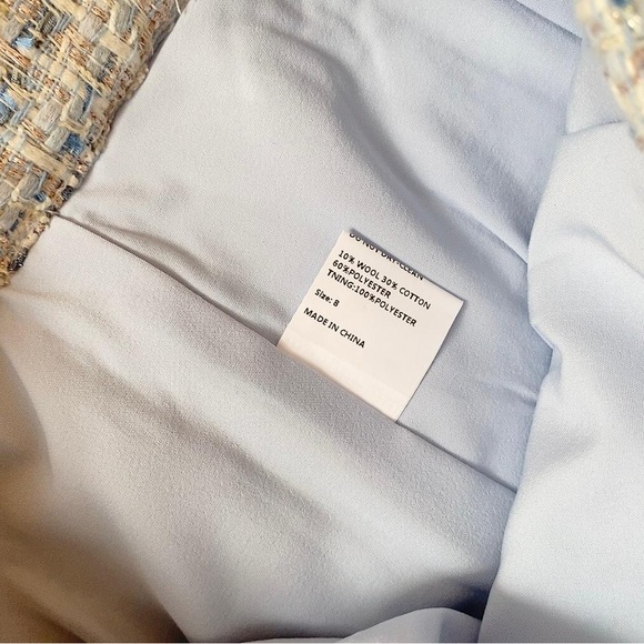 Gorgeous Women's Tweed Blazer - Picture 7 of 7